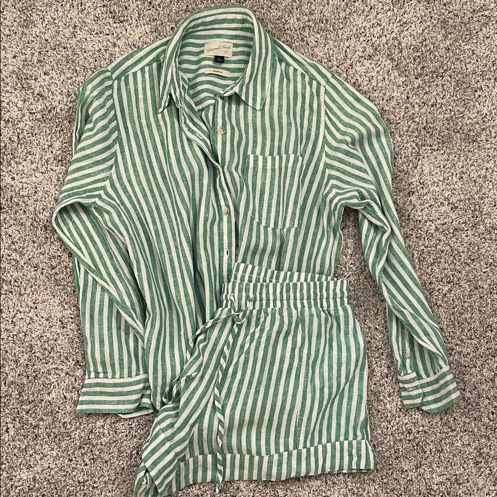 Universal Thread Green Striped Linen Set (M top / S bottom)